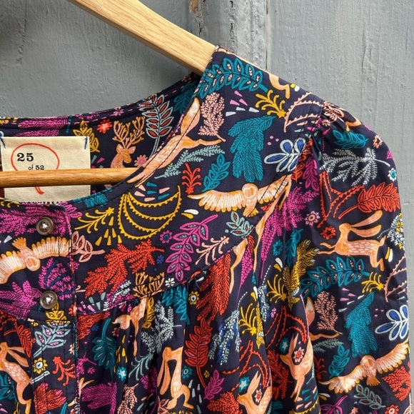 Anthropologie 25 Of 52 Conversations Forest Friends Blouse, size 12 - Picture 9 of 11